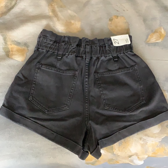 PacSun High Ride Mom Short - Picture 2 of 3